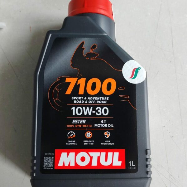 Motul 7100 10W30 (France)